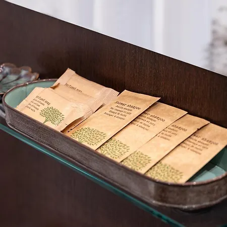 2-br 200 M From Station And Tower 华沙